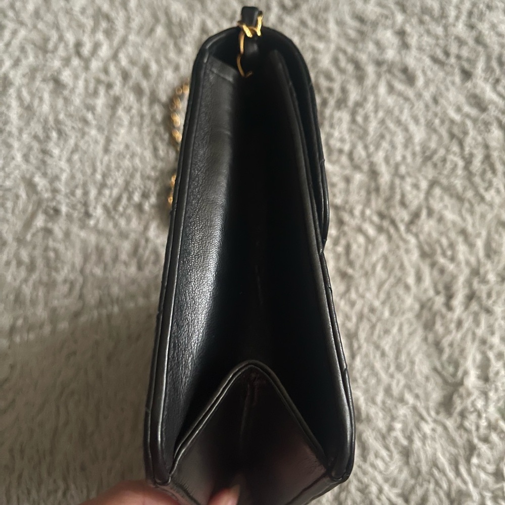 Chanel Vintage Bag 24k gold plated hardware in black - Picture 6 of 8